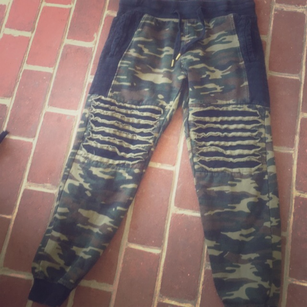 Camo sweatpants